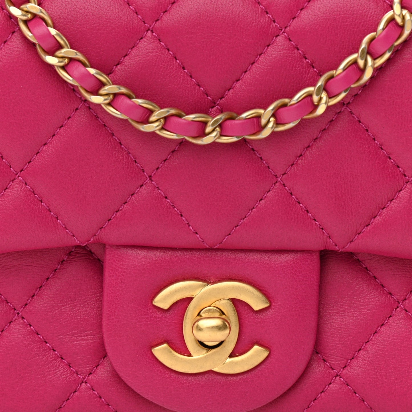 Lambskin Quilted Mini CC Pearl Crush Flap Fuchsia