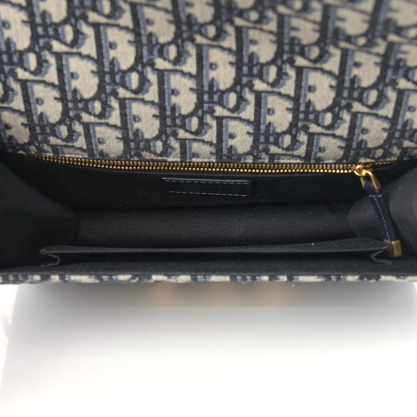 Oblique 30 Montaigne Chain Flap Bag Blue